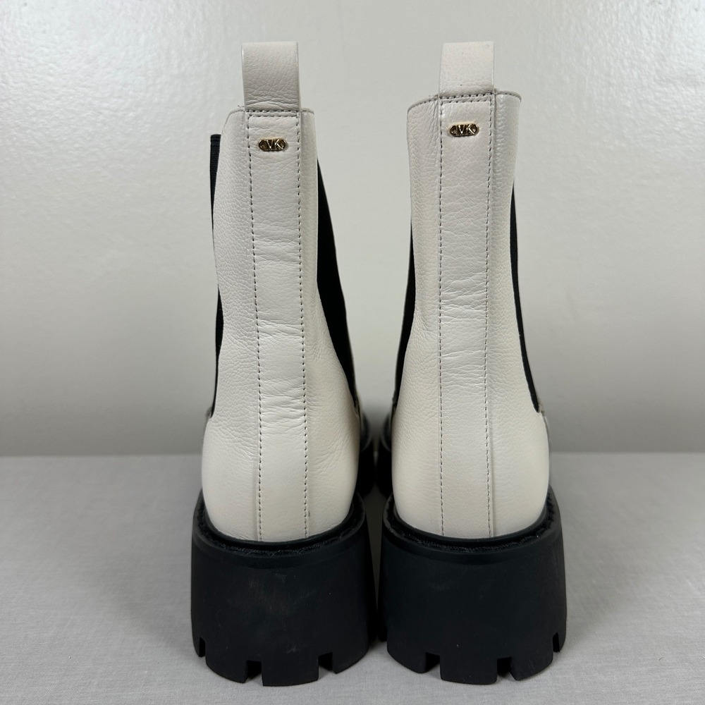 Michael Kors Women's 9.5 Chelsea Boots Cream White Leather Lug Sole y2k - Picture 3 of 10